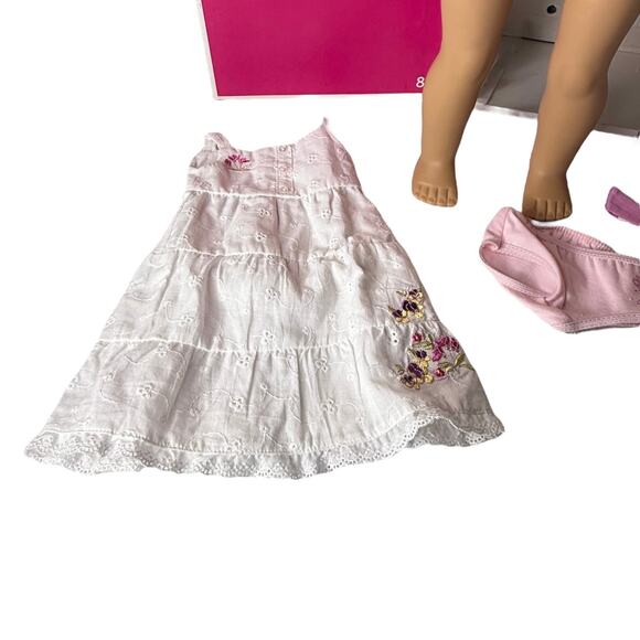 American Girl Gwen Doll Meet Outfit Headband Hair Tie Book Sonali's Friend Box - Picture 8 of 12